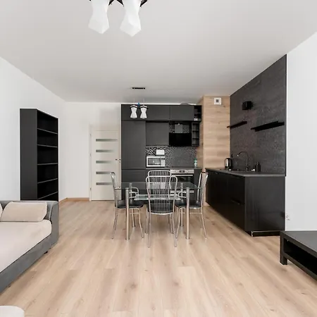 Zablocie Deluxe By Bookinghost